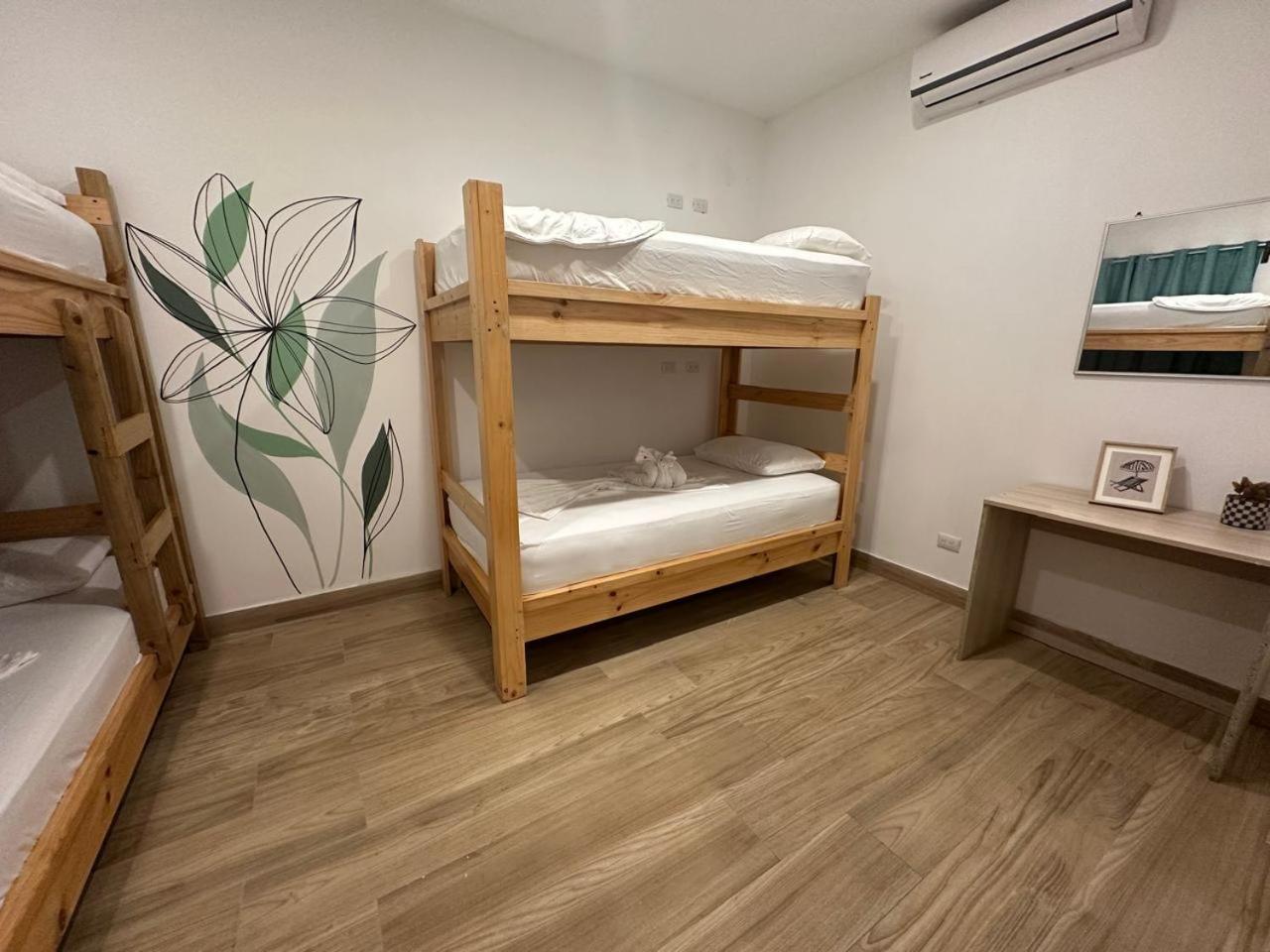 Albergue Wide Mouth Frog Quepos Manuel Antonio Exterior foto